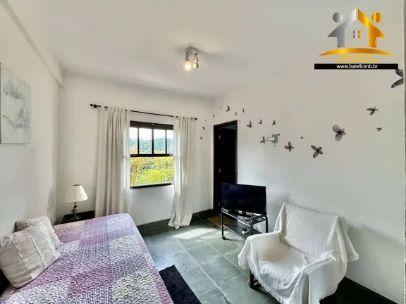 Imagem Casa à venda localizada no miolo da Granja Viana, em Cotia - SP | Batelli Imóveis
