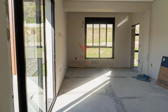 Imagem Linda casa em condomínio fechado , no Bairro Casa Branca em Itapema, SC