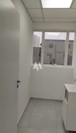 Imagem Conjunto comercial para locação com 104m², vista para Avenida Ana Costa.