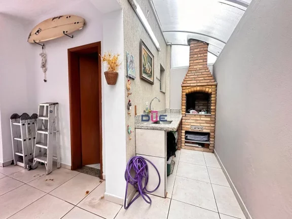 Imagem Sobrado com 3 dormitórios sendo 1 suite à venda, 136 m² por R$ 1.100.000 - Gonzaga - Santos/SP