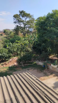 Imagem Chácara à venda, com 2 quartos, 150m2