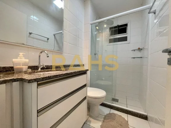 Imagem Cobertura Semi-mobiliada à venda com 1 suíte e 2 quartos, 2 vagas individuais de garagem no melhor...