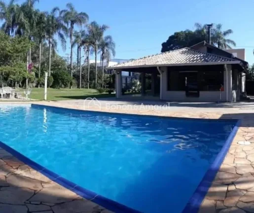 Imagem Lindíssima chácara em Sumaré, sendo a casa principal reformada recentemente com 2 quartos, sendo ...
