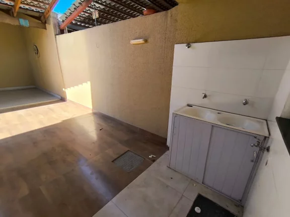 Imagem Casa 3/4 C Suite Na Avenida W5 No Setor Tocantins