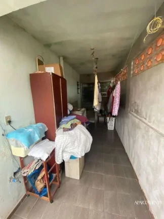 Imagem Terreno com 3 Casas com 3 vagas de carro e moto.