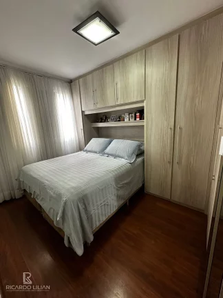 Imagem Apartamento reformado de 60m² e dois dormitórios a venda