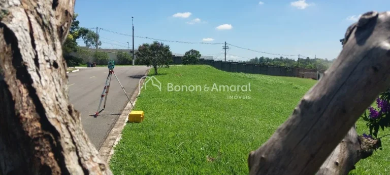 Imagem - 1000m²
- Declive
- Já possui um Projeto arquitetônico impecável de uma casa aprovada no Condom...