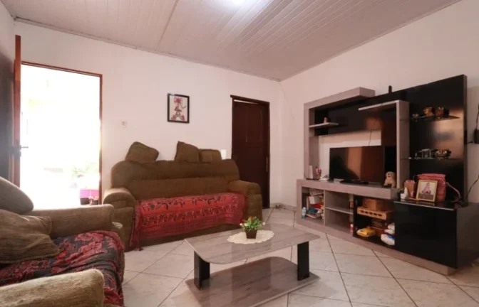 Imagem Casa à Venda com 95m², 2 dormitórios, 1 sala e 1 vaga!!!