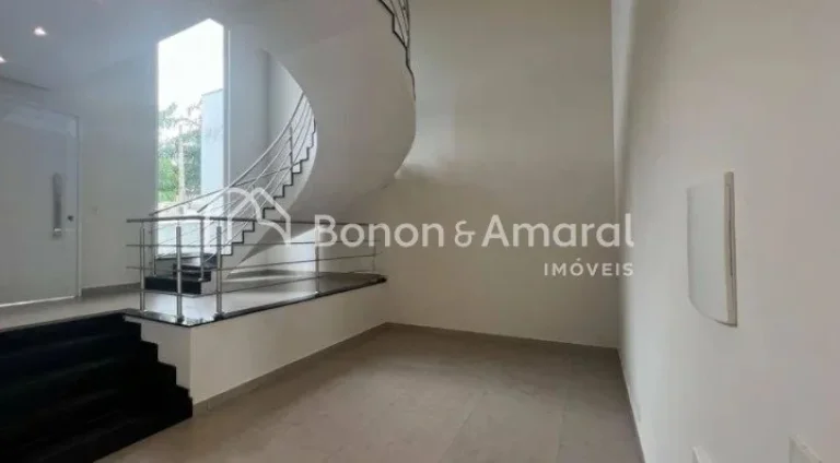 Imagem Em uma das regiões mais desejadas de Valinhos, no exclusivo Residencial Vila de São Lourenço, enc...