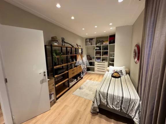 Imagem Apartamento à venda com 4 dormitórios, 3 suítes e 2 vagas - Gonzaga / Santos