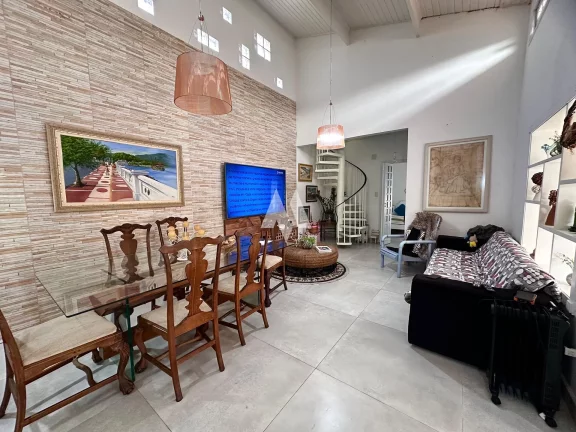 Imagem Casa com piscina á venda Guarujá/Sp