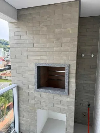 Imagem Apartamento com 2 dormitórios sendo 1 suíte e 1 vaga de garagem em Balneário Camboriú