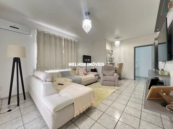 Imagem Casa com 04 dormitórios à venda - Nações - Balneário Camboriú/SC