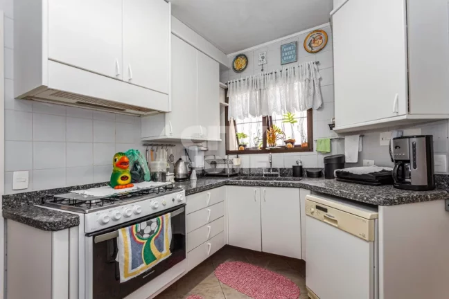 Imagem Apartamento no Campo Belo, com 178m², três dormitórios, sendo três suítes, ampla sala para trê...