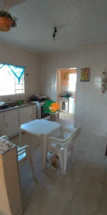 Imagem Casa para Venda em São Roque, Jardim Caparelli (mailasqui), 2 dormitórios, 1 suíte, 2 banheiros, 3 vagas
