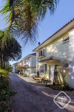 Imagem BAIXOU PARA VENDER!
De R$ 650.000,00 por R$ 617.500,00

Casa em condomínio não geminada na Tristez...
