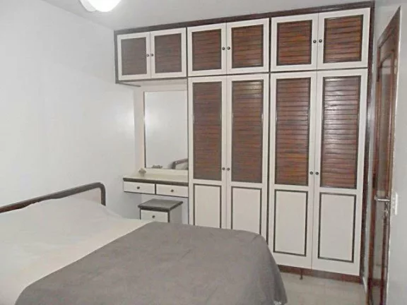 Imagem Pitangueiras - Lindo Apartamento, Vista Maravilhosa do Mar, Calçadão, 1 por andar