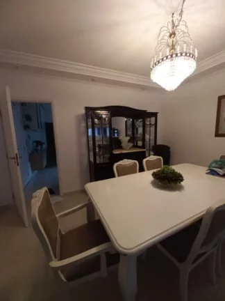 Imagem APARTAMENTO AMPLO REFORMADO, COM 3 SUÍTES, 1 QUADRA DA PRAIA DE PITANGUEIRAS, COM LAZER E 2 VAGAS DE GARAGEM