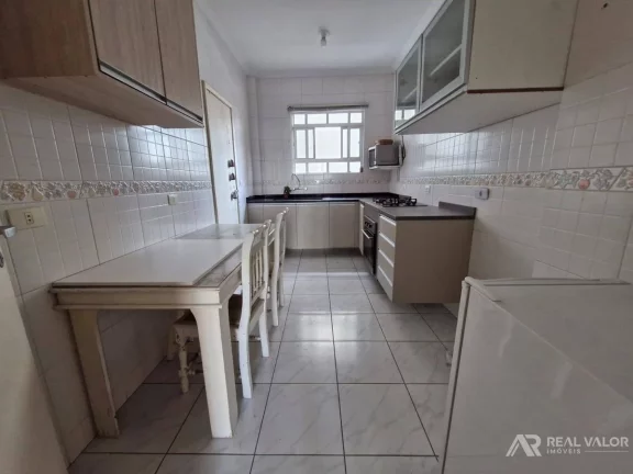 Imagem Apartamento para Locação com 03 Dormitórios e Semimobiliado no Bairro Batel em Curitiba