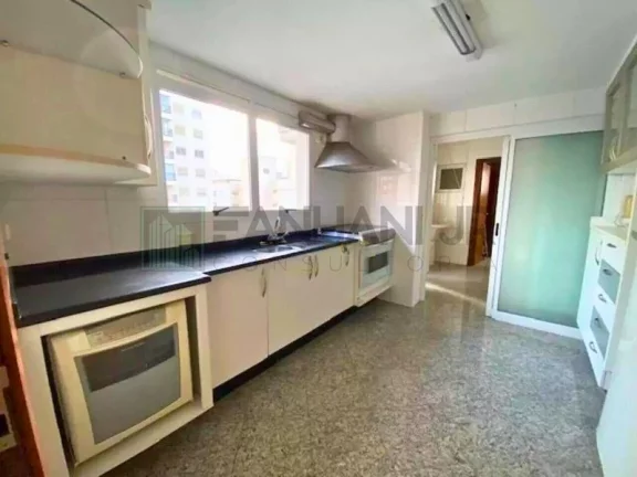 Imagem Apartamento varanda gourmet em Pinheiros, São Paulo-SP: 3 quartos, 3 suítes, 3 salas, 5 banheiros, 4 vagas de garagem, 225m². Venha conferir!