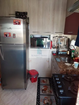 Imagem Apartamento à venda em Rio de Janeiro-RJ, Camorim: 2 quartos, 1 sala, 1 banheiro, 1 vaga, 52m² de área. Aproveite!