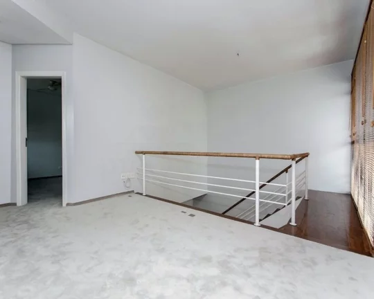 Imagem Apartamento Duplex ensolarado em Pinheiros com 130m², 1suíte e 2 vagas.