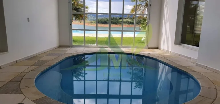Imagem Mansão à Venda na Beira da Represa de Piracaia – Exclusividade e Sofisticaç