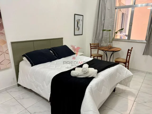 Imagem Aluga-se, Studio mobiliado em Copacabana Quadra da praia