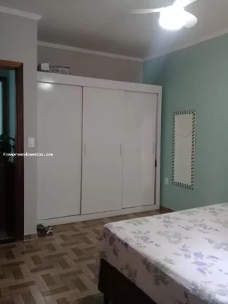 Imagem Casa para Venda em Limeira, Jardim Nossa Senhora do Amparo, 3 dormitórios, 1 suíte, 1 banheiro, 2 vagas