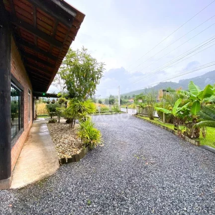 Imagem Imóvel Residencial e Comercial | Schroeder | 175m²