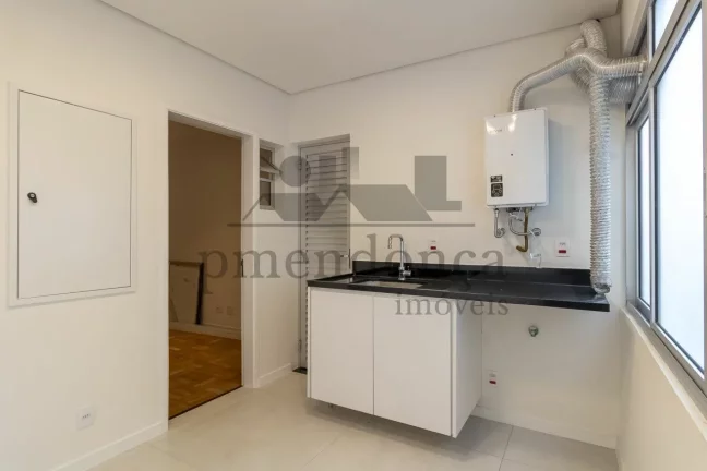 Imagem Excelente apartamento reformado no Itaim Bibi, com 130m² pronto para morar!