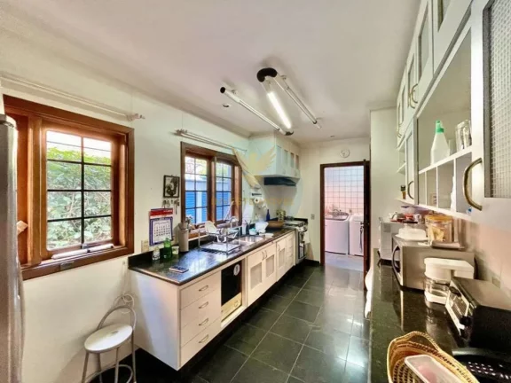Imagem Casa em Condomínio a Venda no bairro Granja Viana - Carapicuíba, SP