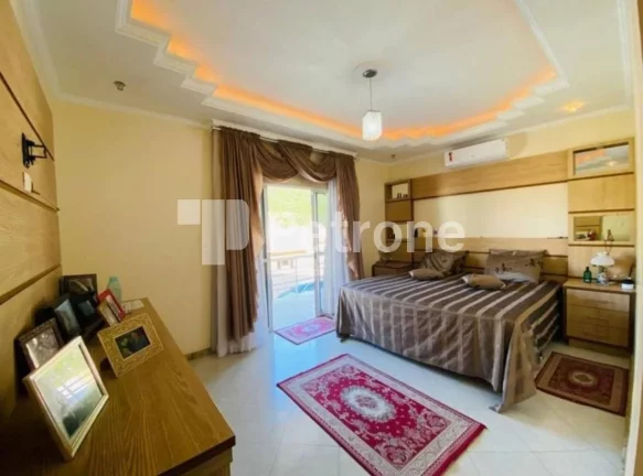 Imagem CASA RESIDENCIAL em GOVERNADOR CELSO RAMOS - SC, Calheiros