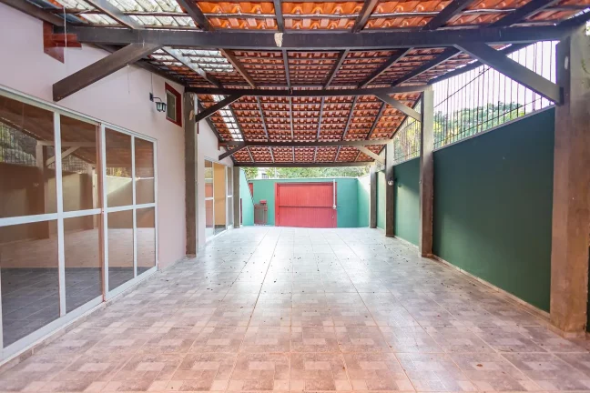 Imagem Casa Parque Barigui com Quintal