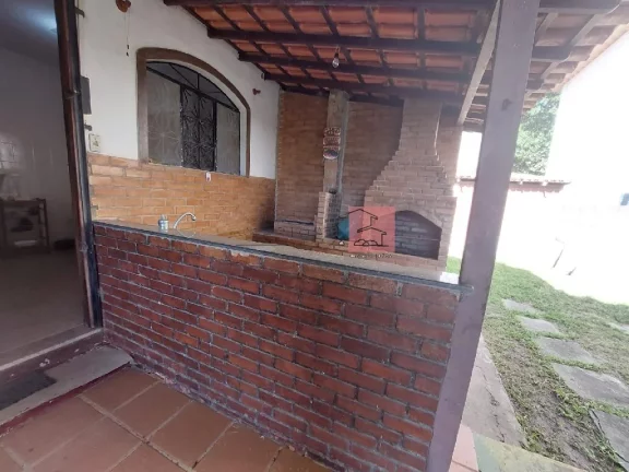 Imagem Casa para Venda em Araruama/RJ - 4 Dorm. 180 m2 Área Útil