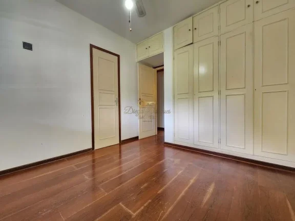 Imagem Casa para Venda em Teresópolis / RJ no bairro Cascata do Imbuí