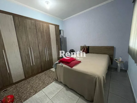 Imagem Barracão + 2 apartamentos à venda, por R$ 545.000 - Jd Paulista - Rio Claro/SP