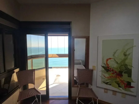 Imagem Apartamento frente mar com 3 suítes e 3 vagas de garagem em Balneário Camboriú/SC