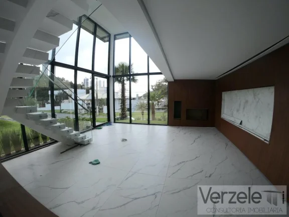 Imagem Casa em Condomínio para Venda em Balneário Camboriú / SC no bairro Barra
