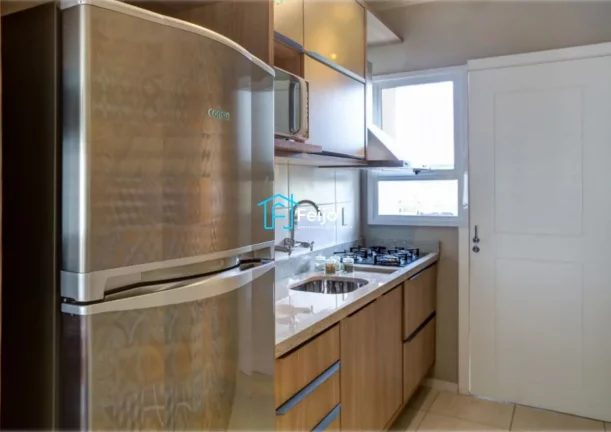 Imagem Casa 2 dormitórios com pátio fundos e frente com box para carro - Cachoeirinha