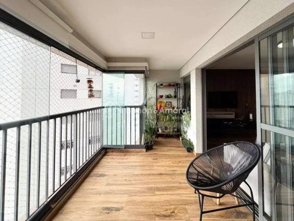 Imagem Lindo apartamento em andar alto, com vista privilegiada para o Cambuí e sol da manhã. Empreendimen...