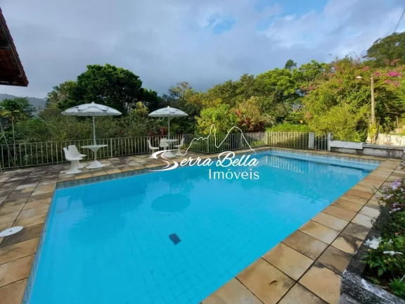 Imagem Casa com 3 dormitórios à venda, 174 m² por R$ 1.300.000,00 - Albuquerque - Teresópolis/RJ