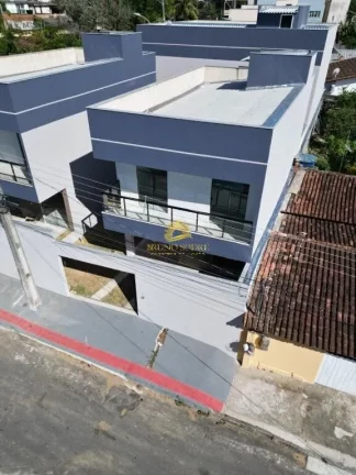 Imagem Excelente oportunidade de adquirir uma belíssima casa geminada no bairro Santa Mônica, em Guarapar...
