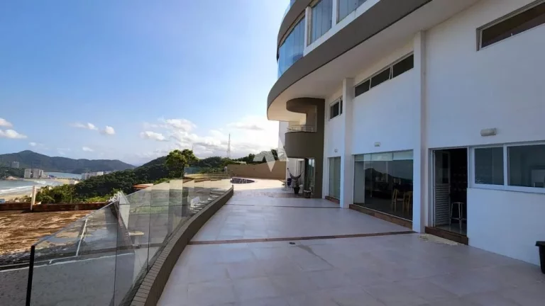 Imagem Casa de Alto padrão no morro Santa Terezinha em Santos