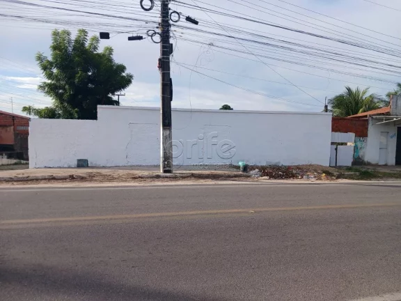 Imagem Casa a venda em Pacajus na Avenida Lúcio José de Menezes, 1760 - Croata, com 3 quartos, sendo 2 su...