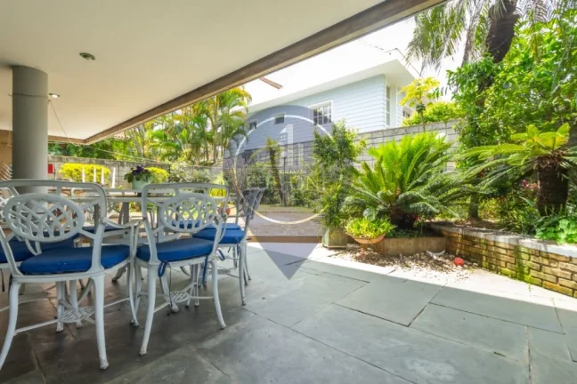 Imagem Imperdível Casa à Venda na Vila Ida, São Paulo-SP: 3 Quartos, 1 Suíte, 2 Salas, 3 Banheiros, 4 Vagas, 311 m². Venha Conferir!