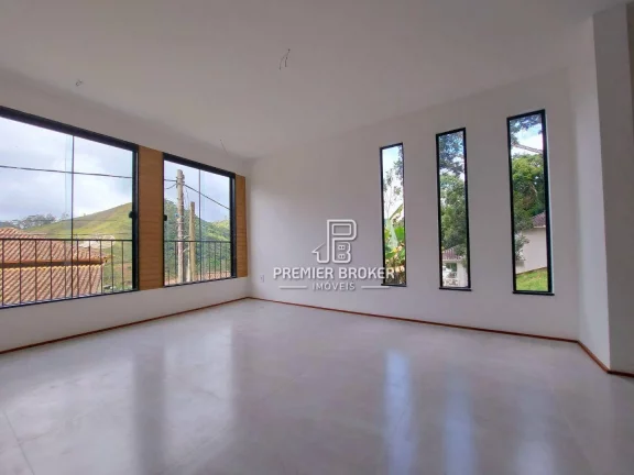 Imagem Casa à venda, 127 m² por R$ 925.000,00 - Vargem Grande - Teresópolis/RJ