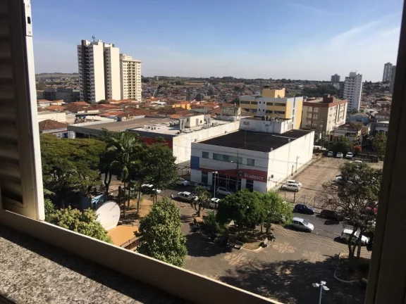 Imagem Vende-se apartamento no Centro com vista privilegiada para a praça 94m2