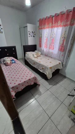 Imagem CASA GEMINA COM 2 DORMITÓRIOS SENDO 1 SUÍTE NA SOLEMAR