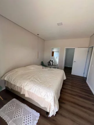 Imagem Casa com 3 dormitórios sendo 1 suite à venda, 280 m² por R$ 1.100.000 - Condomínio Village da Serra - Araçoiaba da Serra/SP